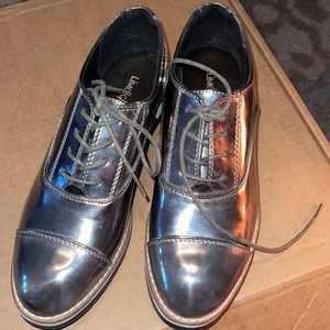 Metallic Silver/Gray Lace up Oxfords
